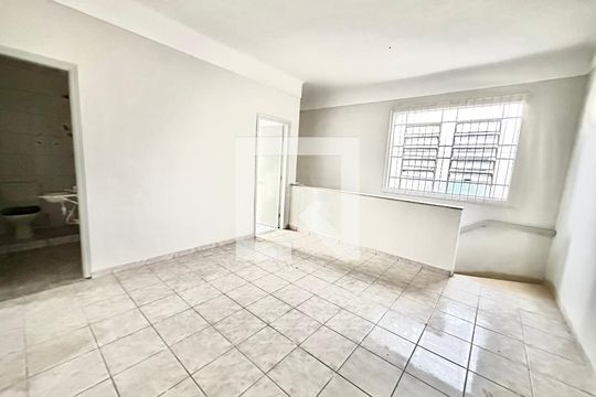 Casa para alugar com 2 quartos, 74m² em Centro, São Vicente