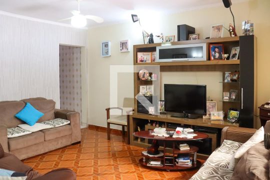 Casa à venda com 4 quartos, 226m² em Jardim Pilar, Santo André