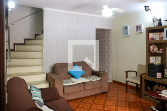 Casa à venda com 4 quartos, 226m² em Jardim Pilar, Santo André