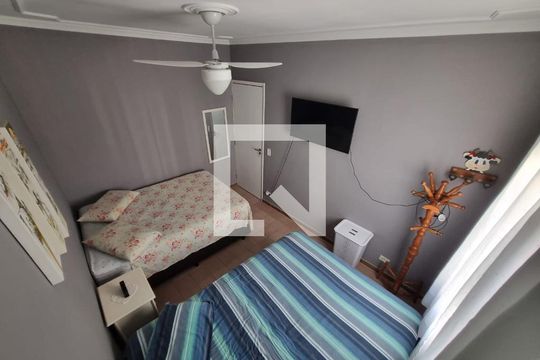 Quarto de apartamento para alugar com 3 quartos, 90m² em Jardim Luciana, Praia Grande