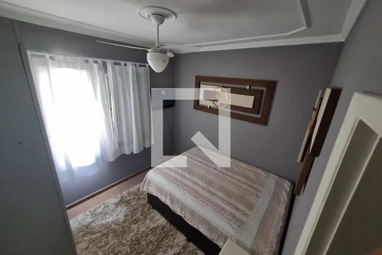 Quarto de apartamento para alugar com 3 quartos, 90m² em Jardim Luciana, Praia Grande