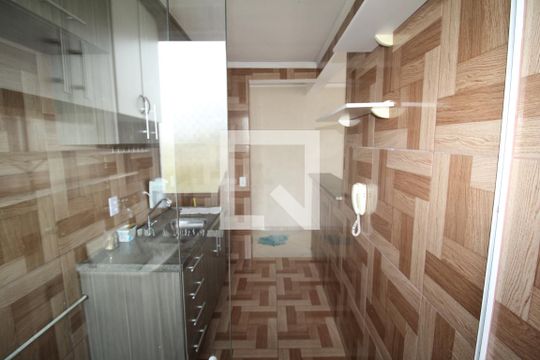 Sala / Cozinha de apartamento para alugar com 2 quartos, 46m² em Loteamento City Jaragua, São Paulo