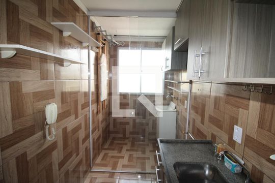 Sala / Cozinha de apartamento para alugar com 2 quartos, 46m² em Loteamento City Jaragua, São Paulo