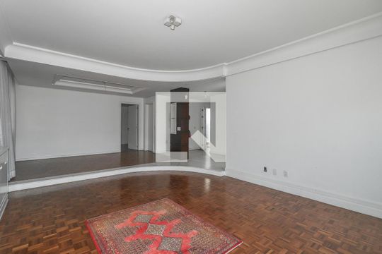Sala de casa para alugar com 3 quartos, 232m² em Chácara das Pedras, Porto Alegre