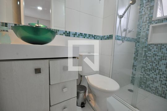 Banheiro do Quarto Suíte de apartamento para alugar com 2 quartos, 67m² em Jardim Modelo, São Paulo
