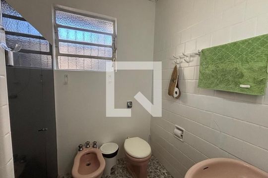 Banheiro da Suíte de casa para alugar com 2 quartos, 400m² em Jardim Mauá, Novo Hamburgo