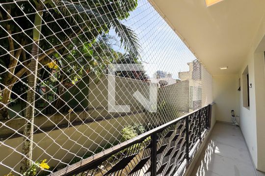Sacada de apartamento à venda com 4 quartos, 135m² em Rudge Ramos, São Bernardo do Campo
