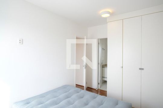 Suíte de apartamento à venda com 2 quartos, 68m² em Centro, São Caetano do Sul