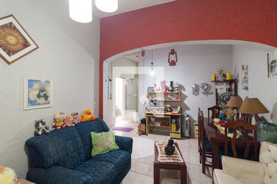 Casa para alugar com 1 quarto, 180m² em Jardim Primeiro de Maio (chacara Fazendinha), Osasco