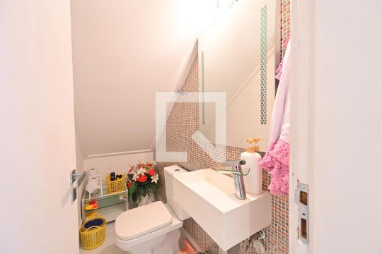 Lavabo de casa à venda com 3 quartos, 120m² em Bosque da Saúde, São Paulo
