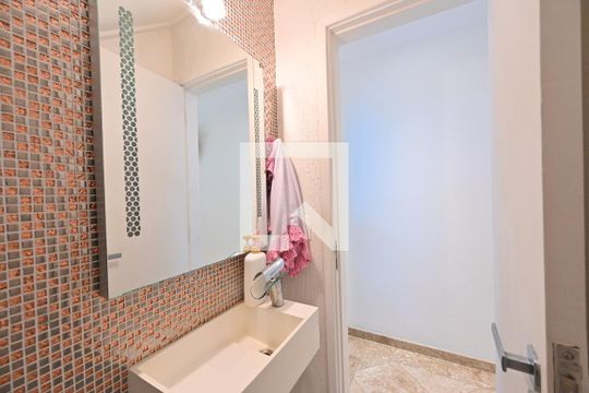 Lavabo de casa à venda com 3 quartos, 120m² em Bosque da Saúde, São Paulo