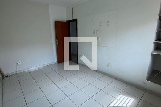 Quarto de casa para alugar com 2 quartos, 100m² em Céu Azul, Belo Horizonte
