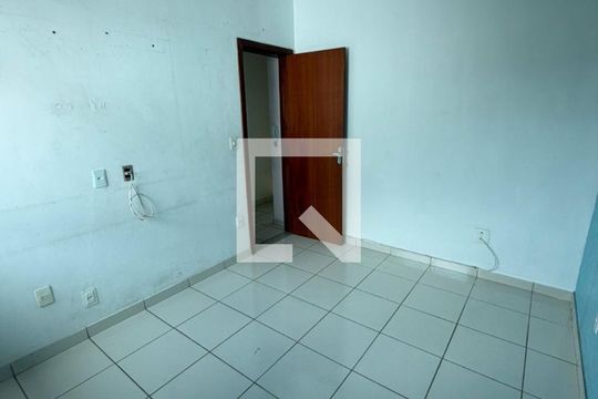 Quarto de casa para alugar com 2 quartos, 100m² em Céu Azul, Belo Horizonte