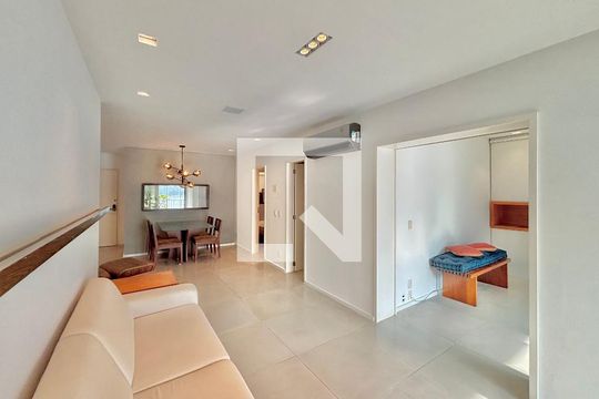 Sala de apartamento à venda com 2 quartos, 100m² em Ipanema, Rio de Janeiro
