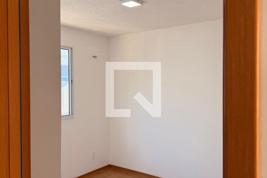 Quarto 2 de apartamento para alugar com 2 quartos, 40m² em Cecília, Viamão