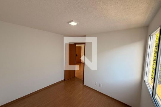 Quarto 2 de apartamento para alugar com 2 quartos, 40m² em Cecília, Viamão