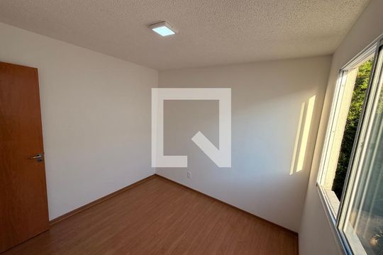 Quarto 1 de apartamento para alugar com 2 quartos, 40m² em Cecília, Viamão