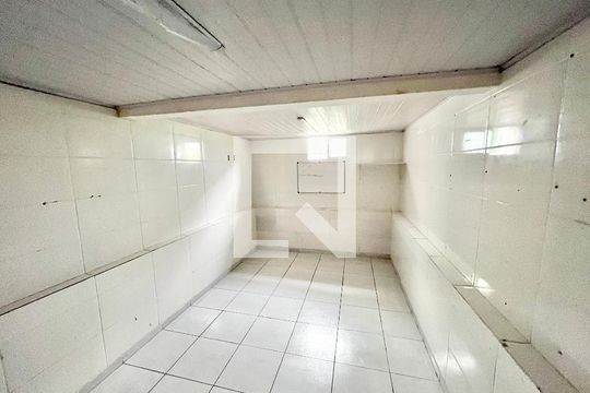 Sala/Quarto de casa para alugar com 1 quarto, 40m² em Vila Diva, São Paulo