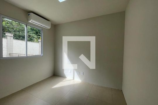 Apartamento à venda com 2 quartos, 60m² em Rondônia, Novo Hamburgo