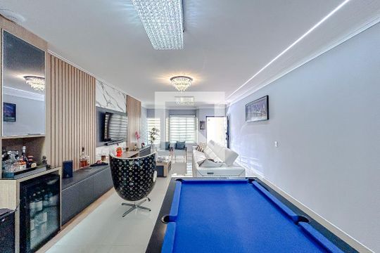 Sala de casa à venda com 4 quartos, 213m² em Penha de França, São Paulo