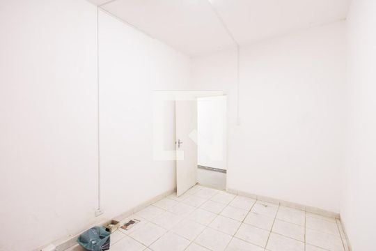 Quarto 1 de casa para alugar com 4 quartos, 120m² em Centro, Taubaté