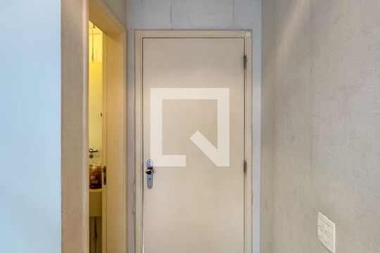 Entrada  de casa de condomínio à venda com 3 quartos, 232m² em Dos Casa, São Bernardo do Campo