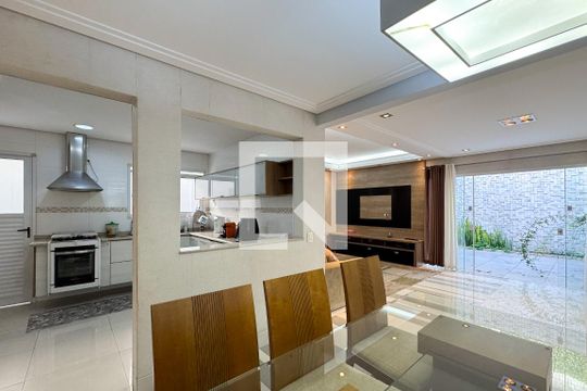 Sala de Jantar de casa de condomínio à venda com 3 quartos, 232m² em Dos Casa, São Bernardo do Campo