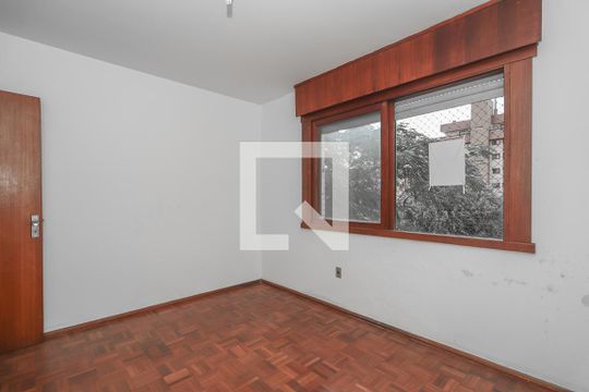 Quarto 1 de apartamento à venda com 2 quartos, 66m² em Jardim Lindóia, Porto Alegre