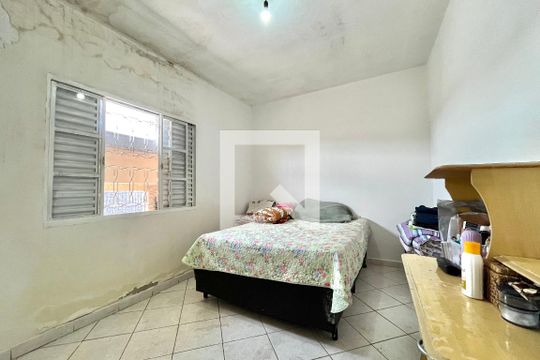 Quarto 1 de casa à venda com 3 quartos, 120m² em Cidade Domitila, São Paulo