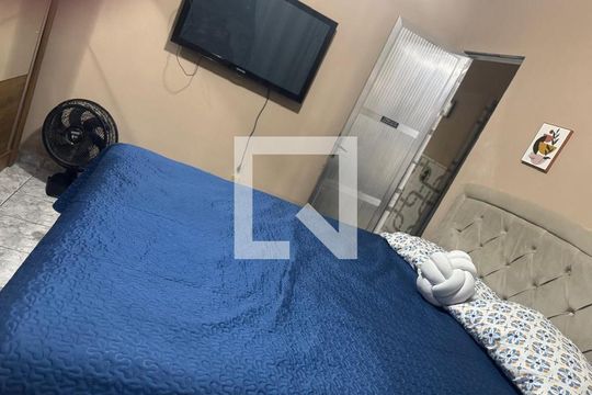 Casa à venda com 4 quartos, 200m² em Realengo, Rio de Janeiro