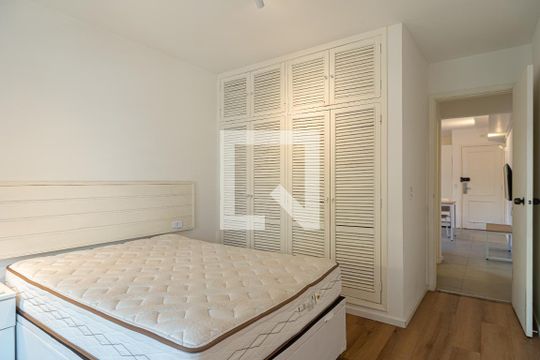 Quarto de apartamento à venda com 1 quarto, 32m² em Cerqueira César, São Paulo