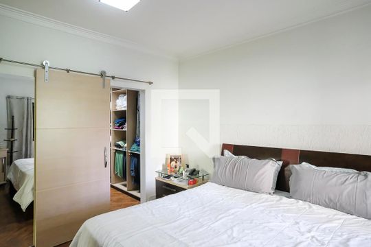 Suíte 1 de casa para alugar com 4 quartos, 396m² em Osvaldo Cruz, São Caetano do Sul