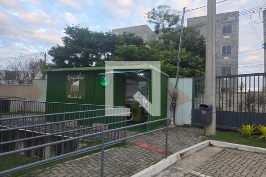 Área externa de apartamento para alugar com 2 quartos, 50m² em Santa Cruz, Rio de Janeiro