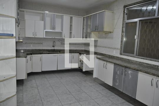 Casa para alugar com 5 quartos, 450m² em Méier, Rio de Janeiro