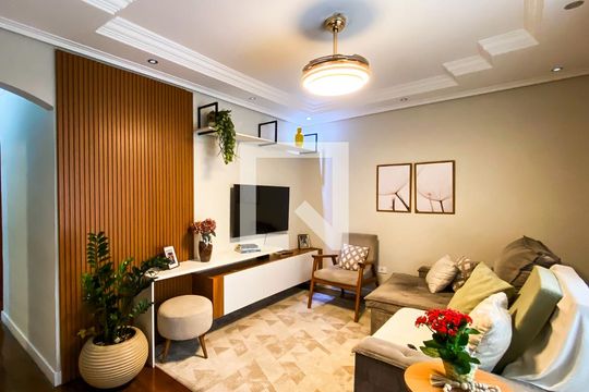Casa à venda com 6 quartos, 240m² em Parque Cisper, São Paulo
