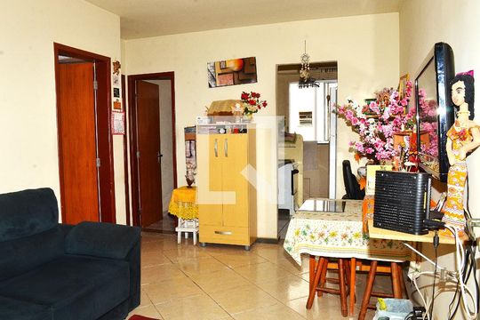 Apartamento à venda com 2 quartos, 70m² em Vitoria, Belo Horizonte