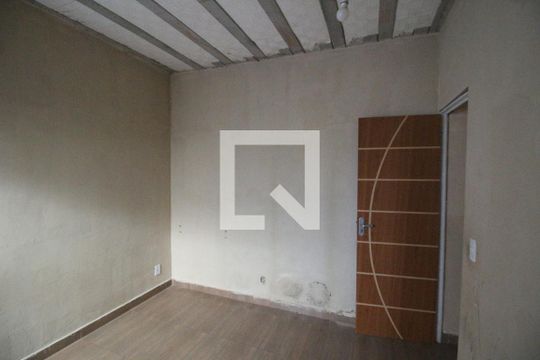 Casa para alugar com 1 quarto, 80m² em Morro Agudo, Nova Iguaçu