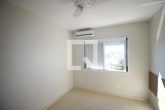 Quarto 1 de apartamento à venda com 2 quartos, 70m² em Floresta, Porto Alegre