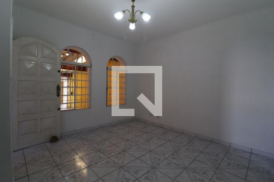 Casa à venda com 3 quartos, 135m² em Vila Tibiriçá, Santo André