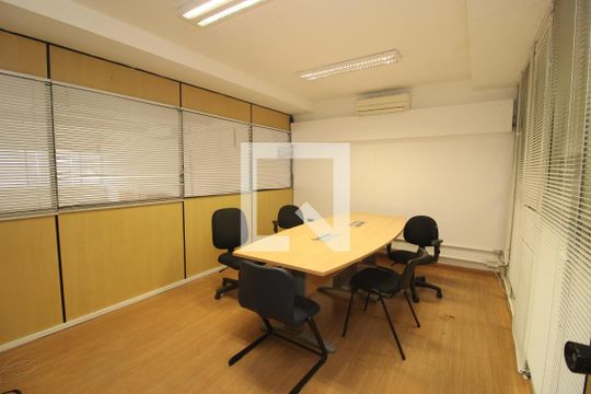 Apartamento à venda com 4 quartos, 200m² em Aclimação, São Paulo