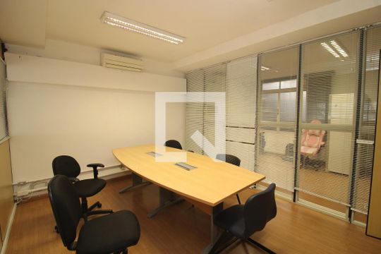 Apartamento à venda com 4 quartos, 200m² em Aclimação, São Paulo