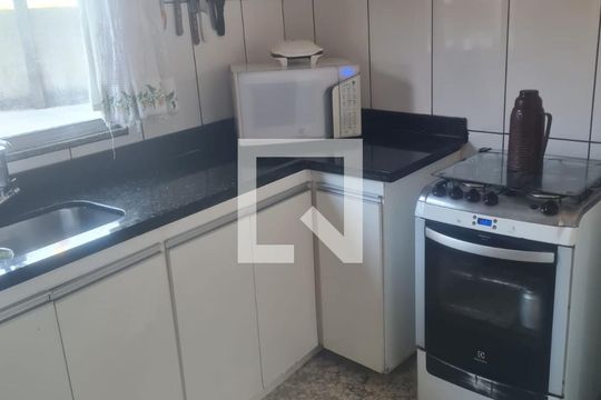Casa para alugar com 3 quartos, 130m² em Alvorada, Contagem