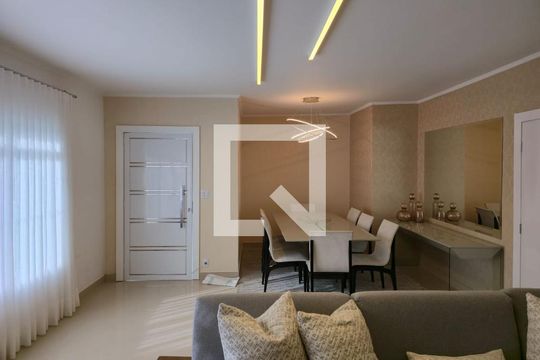 Sala  de casa à venda com 4 quartos, 300m² em Vila Galvão, Guarulhos