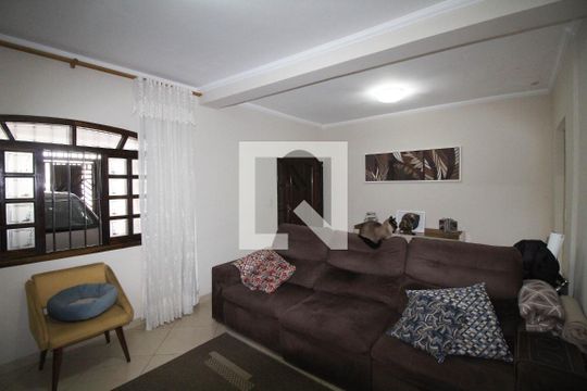 Casa à venda com 3 quartos, 230m² em Cidade São Mateus, São Paulo