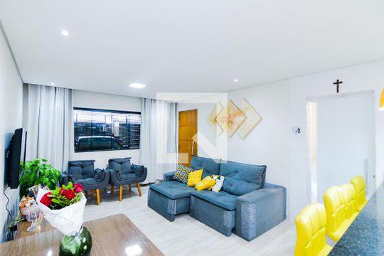 Sala de casa à venda com 2 quartos, 125m² em Jardim Santa Cecilia, Guarulhos