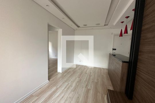 Sala de apartamento para alugar com 2 quartos, 51m² em Centro, Barueri