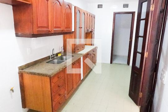 Casa à venda com 4 quartos, 225m² em Barra da Tijuca, Rio de Janeiro