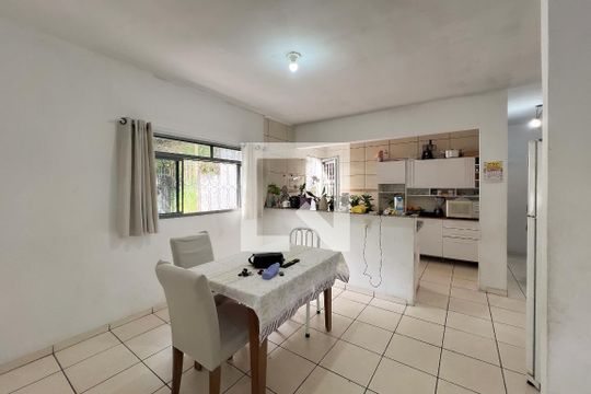 Copa de casa para alugar com 2 quartos, 300m² em Jardim Santo Antonio, Valinhos