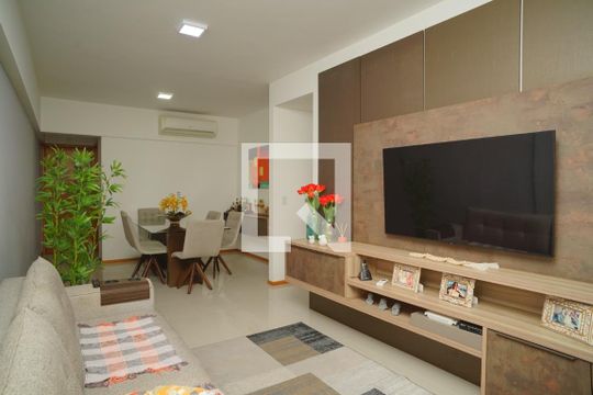 Sala de apartamento à venda com 3 quartos, 104m² em Camboinhas, Niterói