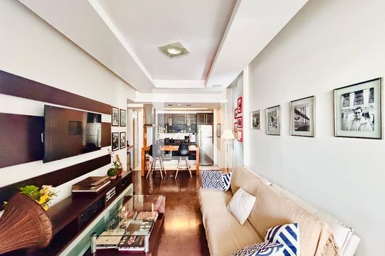 Sala de apartamento para alugar com 2 quartos, 90m² em Leblon, Rio de Janeiro